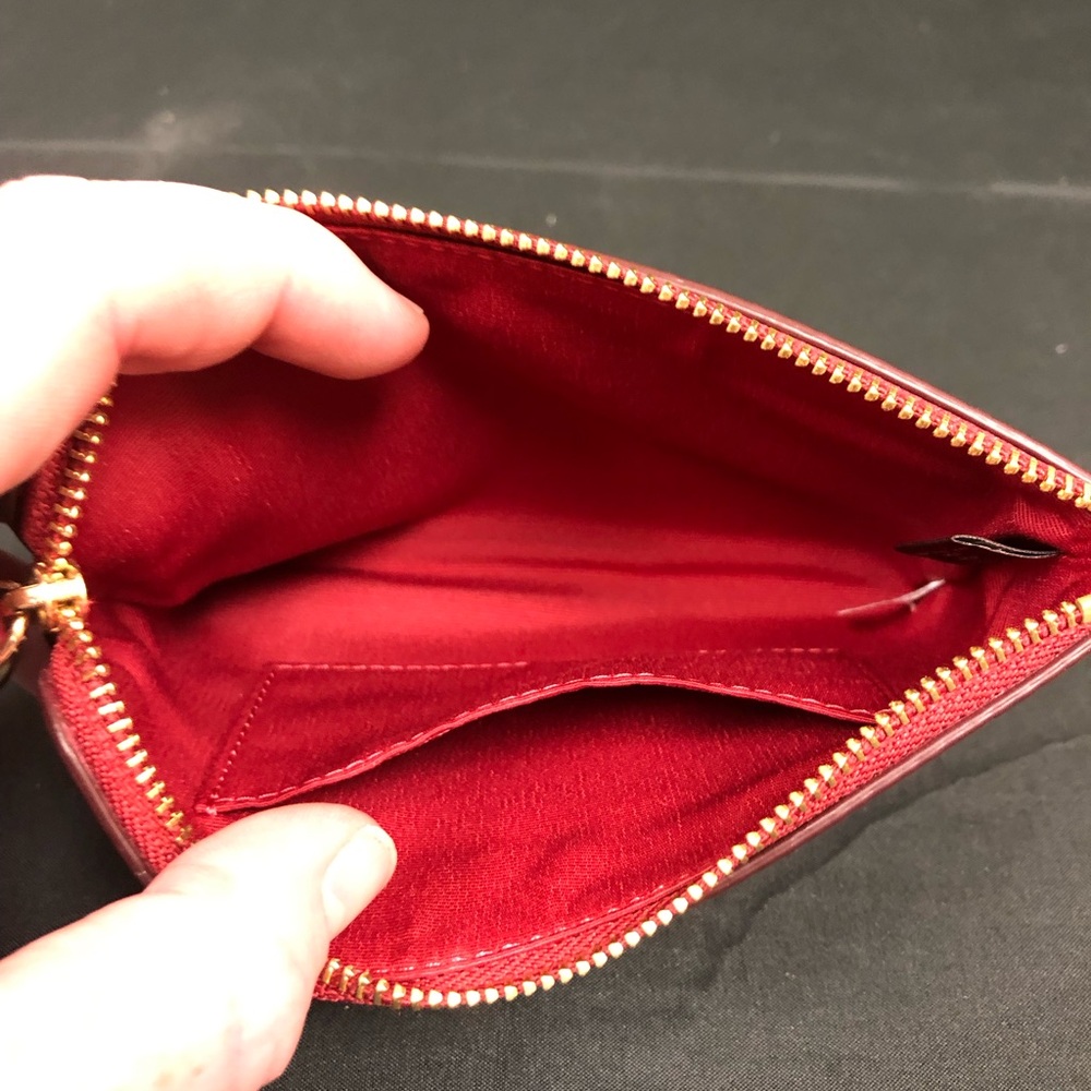Coach Pebble Leather Corner Zip - Picture 7 of 13
